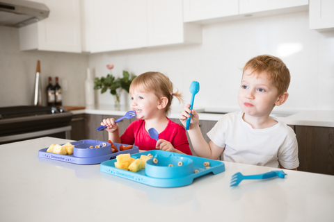 3 Tips to Help Little Picky Eaters Try More Foods 👧🏽💚🧒🏼